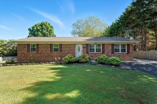 1238 Cedarwood Lane, Maryville, TN 37803
