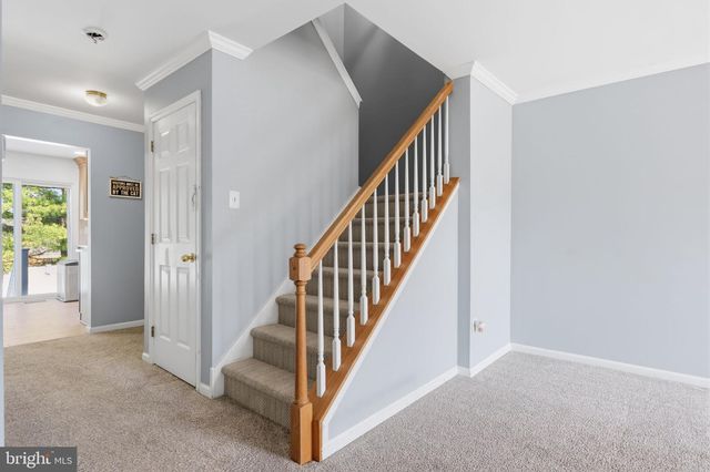 33 CARRIAGE KNOLL CT, Langhorne, PA 19047