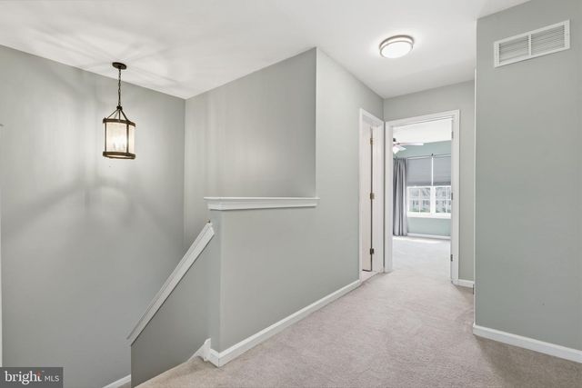 33 CARRIAGE KNOLL CT, Langhorne, PA 19047