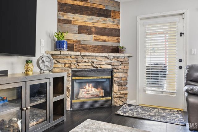 3603 Deslok Drive, Bakersfield, CA 93312