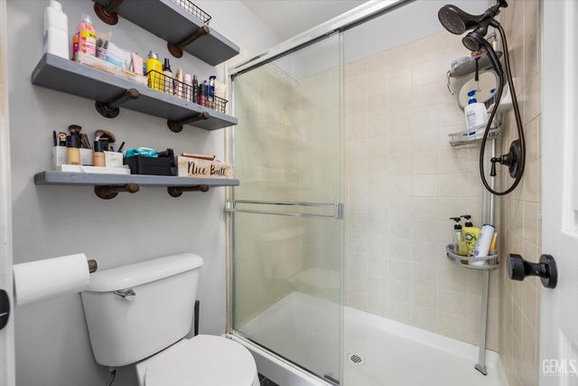 3603 Deslok Drive, Bakersfield, CA 93312