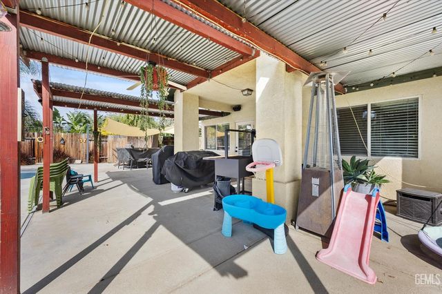 3603 Deslok Drive, Bakersfield, CA 93312