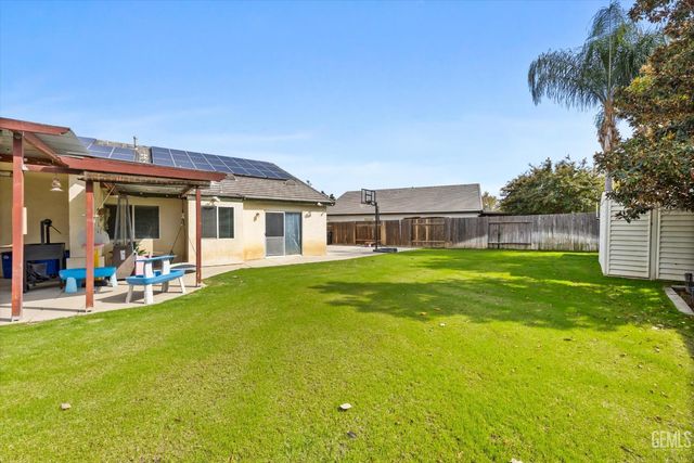 3603 Deslok Drive, Bakersfield, CA 93312