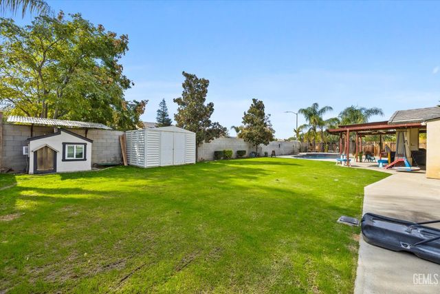 3603 Deslok Drive, Bakersfield, CA 93312