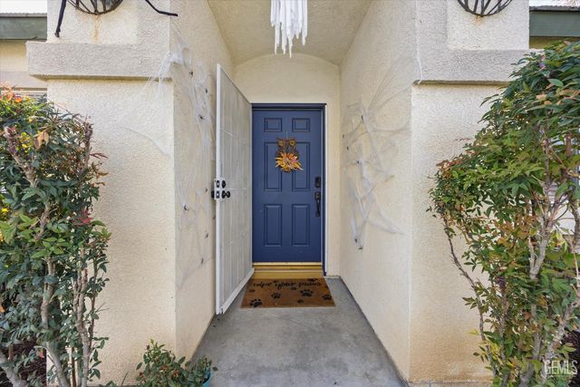 3603 Deslok Drive, Bakersfield, CA 93312