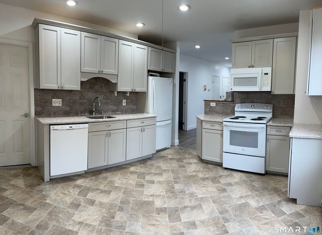 120 Maltby Street 1A, Shelton, CT 06484