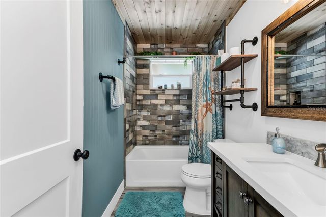 115 WINSON AVENUE, Englewood, FL 34223