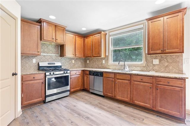 1492 Station Ridge Court, Lawrenceville, GA 30045