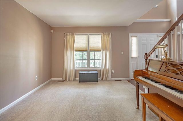 25 Grist Mill Lane, Easton, PA 18045