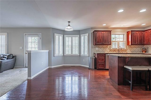 25 Grist Mill Lane, Easton, PA 18045