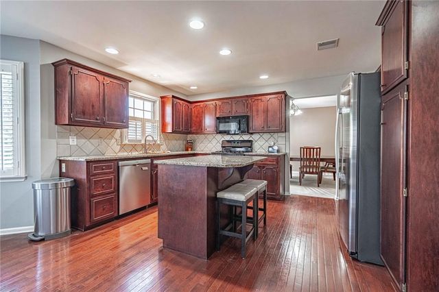 25 Grist Mill Lane, Easton, PA 18045