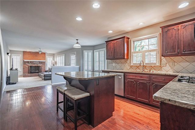 25 Grist Mill Lane, Easton, PA 18045