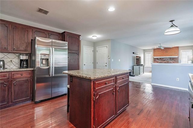 25 Grist Mill Lane, Easton, PA 18045