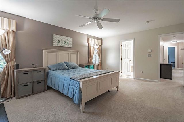25 Grist Mill Lane, Easton, PA 18045