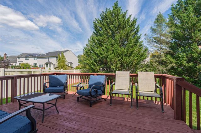 25 Grist Mill Lane, Easton, PA 18045