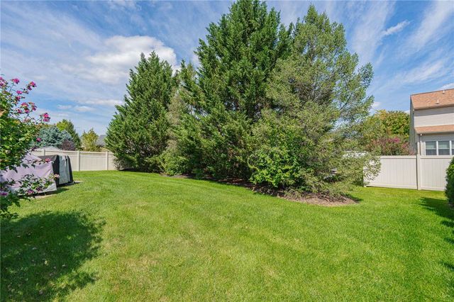 25 Grist Mill Lane, Easton, PA 18045