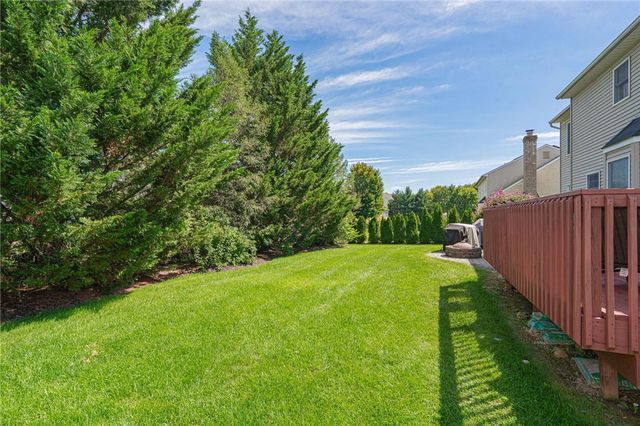 25 Grist Mill Lane, Easton, PA 18045