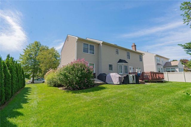 25 Grist Mill Lane, Easton, PA 18045