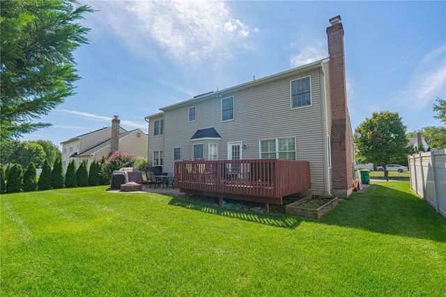 25 Grist Mill Lane, Easton, PA 18045