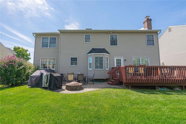 25 Grist Mill Lane, Easton, PA 18045