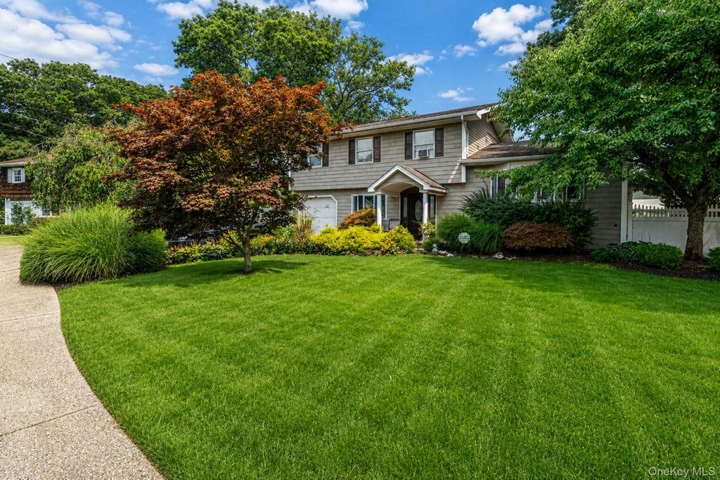 41 Chelsea Place, Deer Park, NY 11729 — photo 3