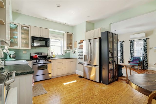 10 Gilman Street, Boston, MA 02131