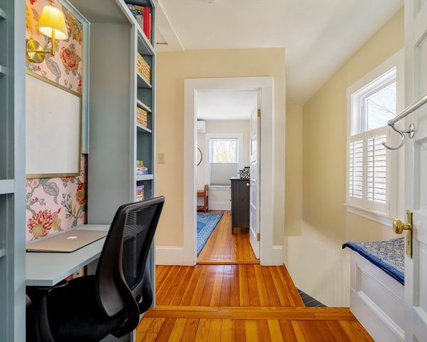 10 Gilman Street, Boston, MA 02131