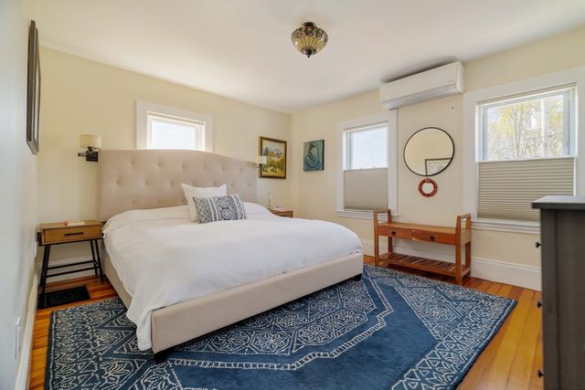 10 Gilman Street, Boston, MA 02131