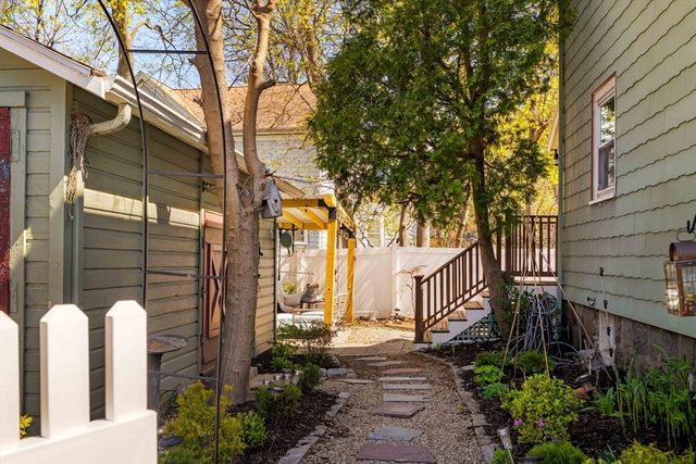 10 Gilman Street, Boston, MA 02131