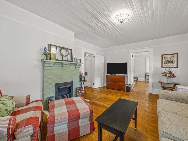 26 Lude Johnson Boulevard, Campobello, SC 29322