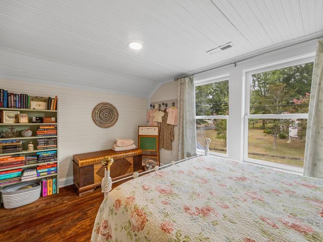 26 Lude Johnson Boulevard, Campobello, SC 29322