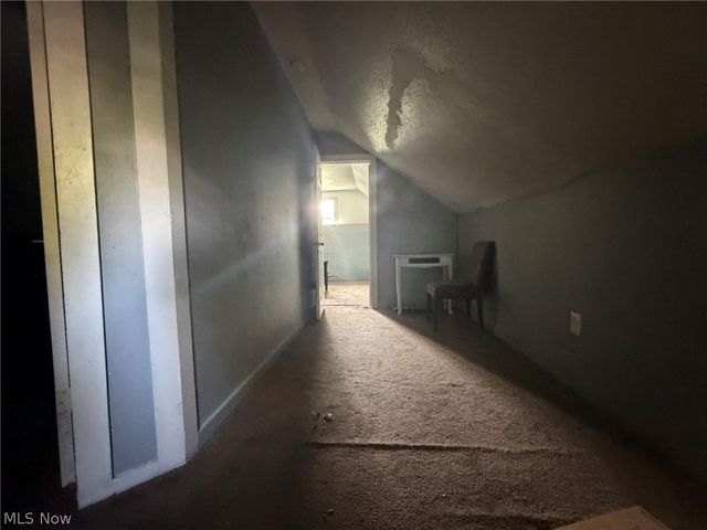 6812 Lawn Avenue, Cleveland, OH 44102