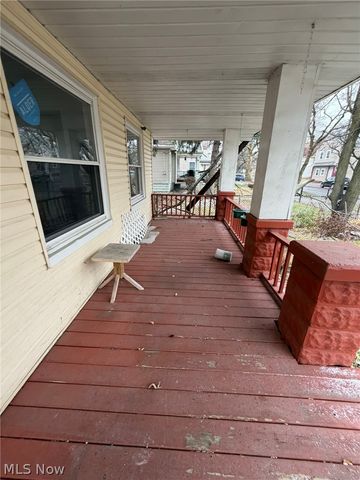 6812 Lawn Avenue, Cleveland, OH 44102