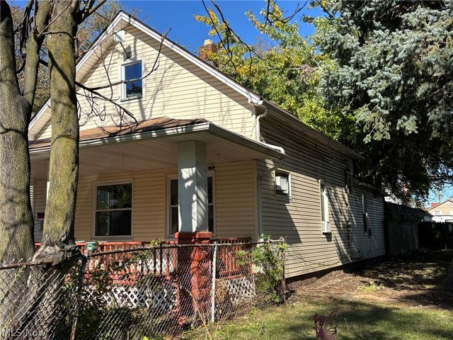 6812 Lawn Avenue, Cleveland, OH 44102