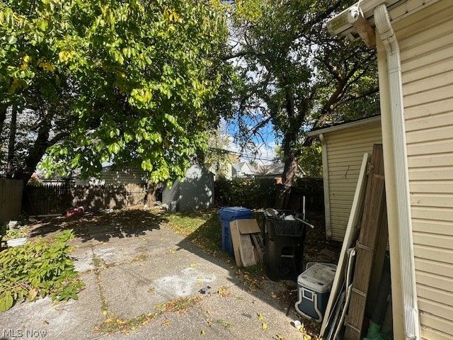 6812 Lawn Avenue, Cleveland, OH 44102