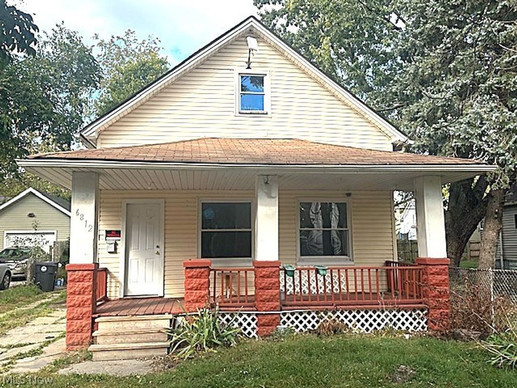 6812 Lawn Avenue, Cleveland, OH 44102