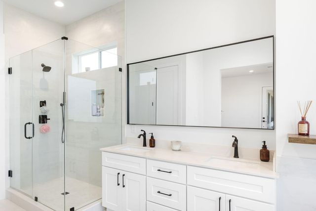 8907 Maple Hill Ln, Orangevale, CA 95662