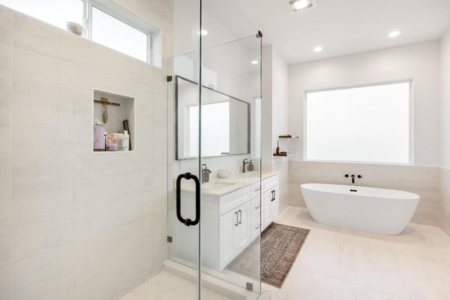 8907 Maple Hill Ln, Orangevale, CA 95662