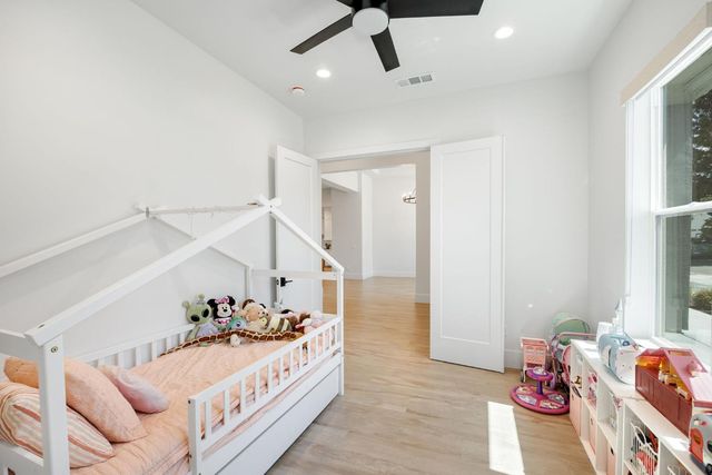 8907 Maple Hill Ln, Orangevale, CA 95662