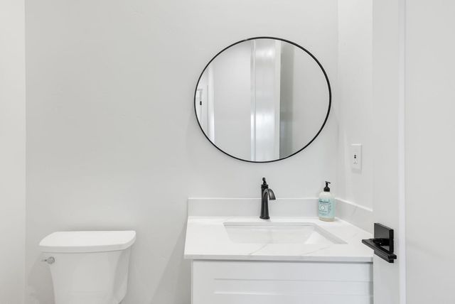 8907 Maple Hill Ln, Orangevale, CA 95662