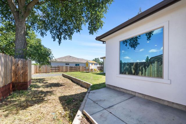8907 Maple Hill Ln, Orangevale, CA 95662