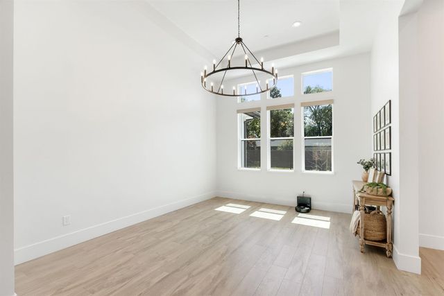 8907 Maple Hill Ln, Orangevale, CA 95662