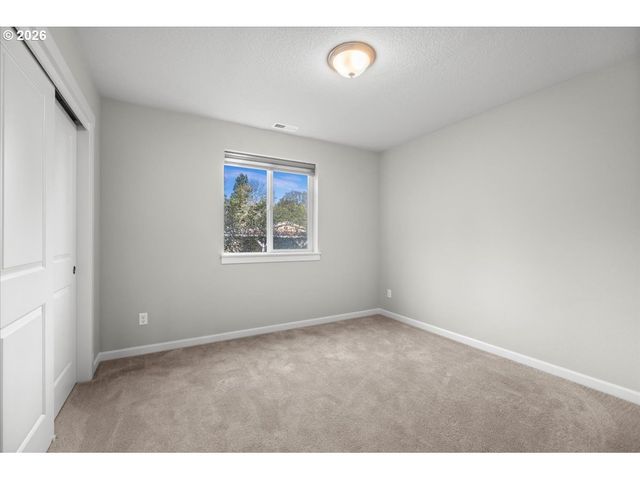 1593 19TH Ave, Forest Grove, OR 97116