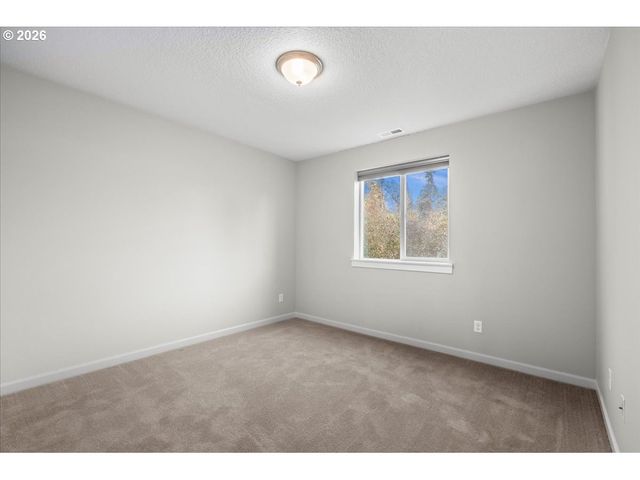 1593 19TH Ave, Forest Grove, OR 97116