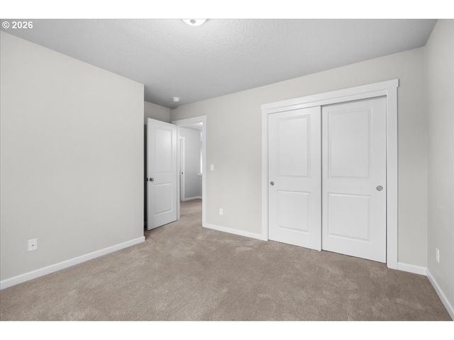 1593 19TH Ave, Forest Grove, OR 97116