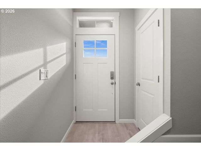 1593 19TH Ave, Forest Grove, OR 97116