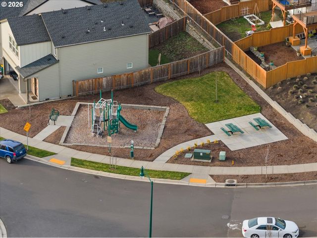 1593 19TH Ave, Forest Grove, OR 97116