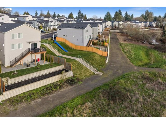 1593 19TH Ave, Forest Grove, OR 97116