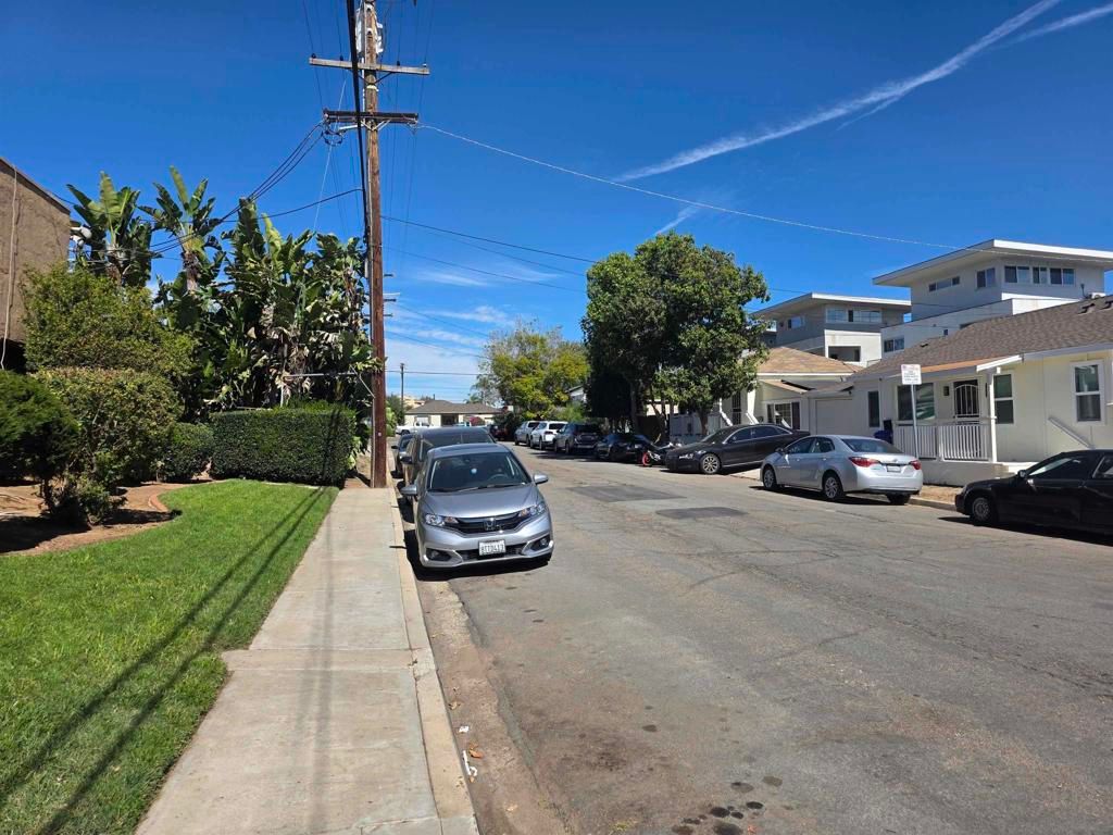 Image 4 of property listing at 4844 68Th St 3, San Diego, CA 92115