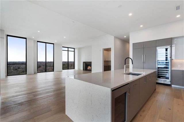 2425 Peachtree Road 1806, Atlanta, GA 30305